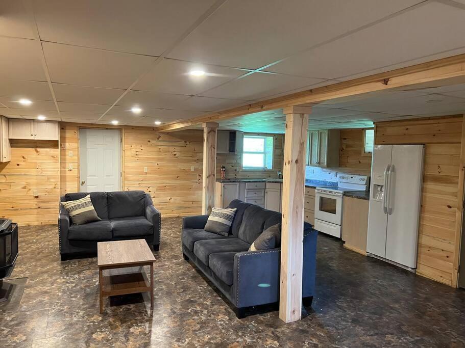 Family Friendly Cottage ☆Walking Distance To Beach Lions Head Exterior foto