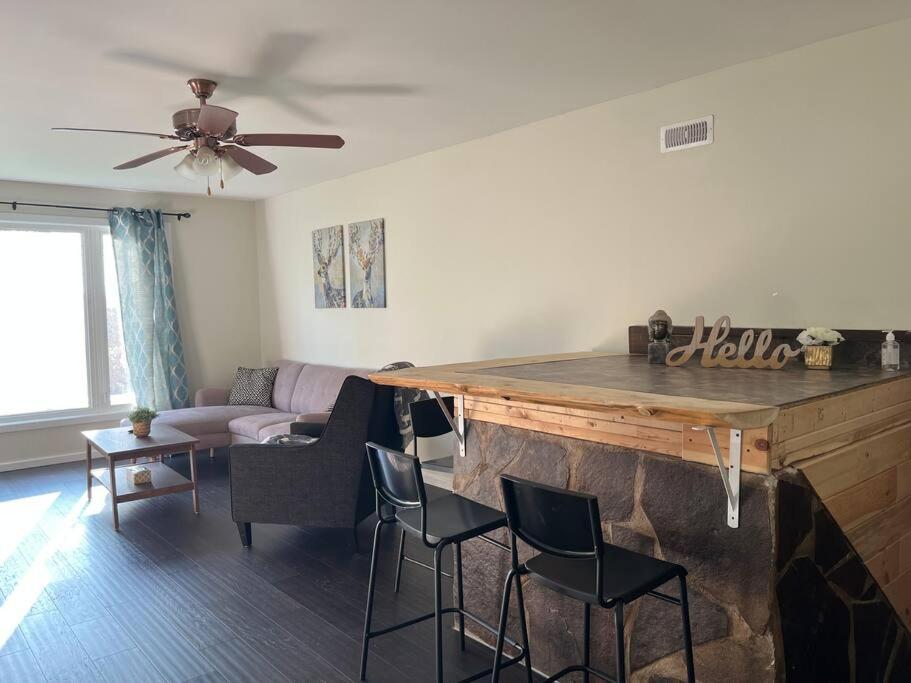 Family Friendly Cottage ☆Walking Distance To Beach Lions Head Exterior foto